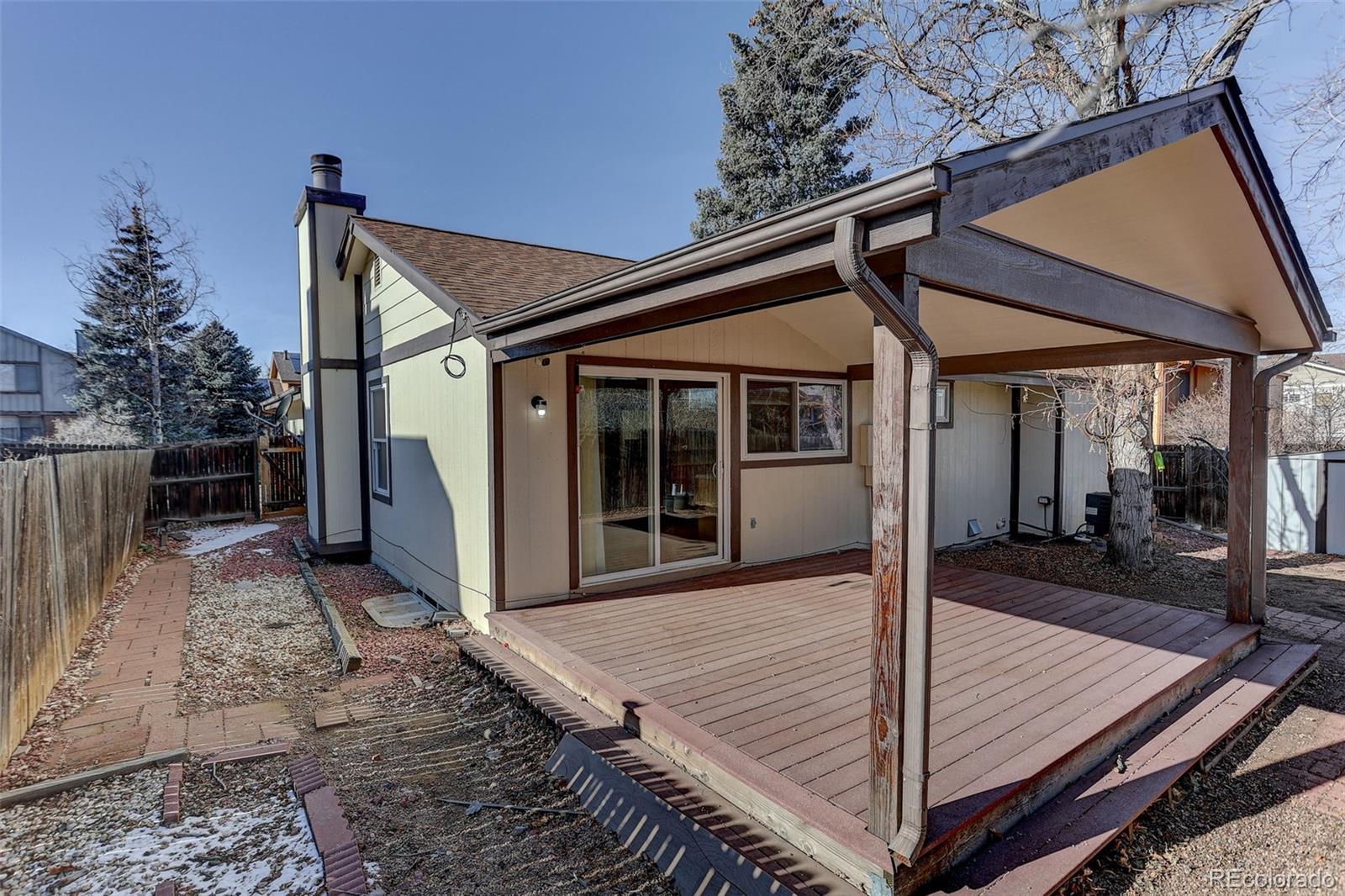 18907 E Loyola Circle