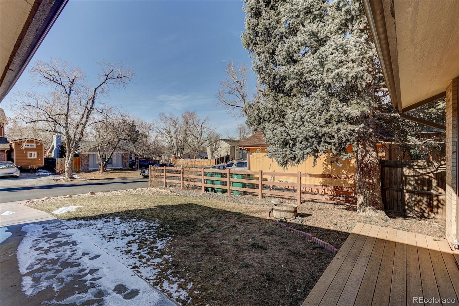 18907 E Loyola Circle