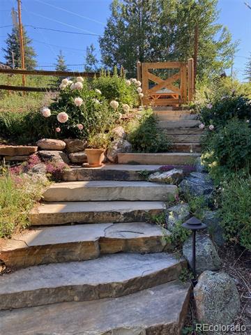44 Forest Ridge Circle