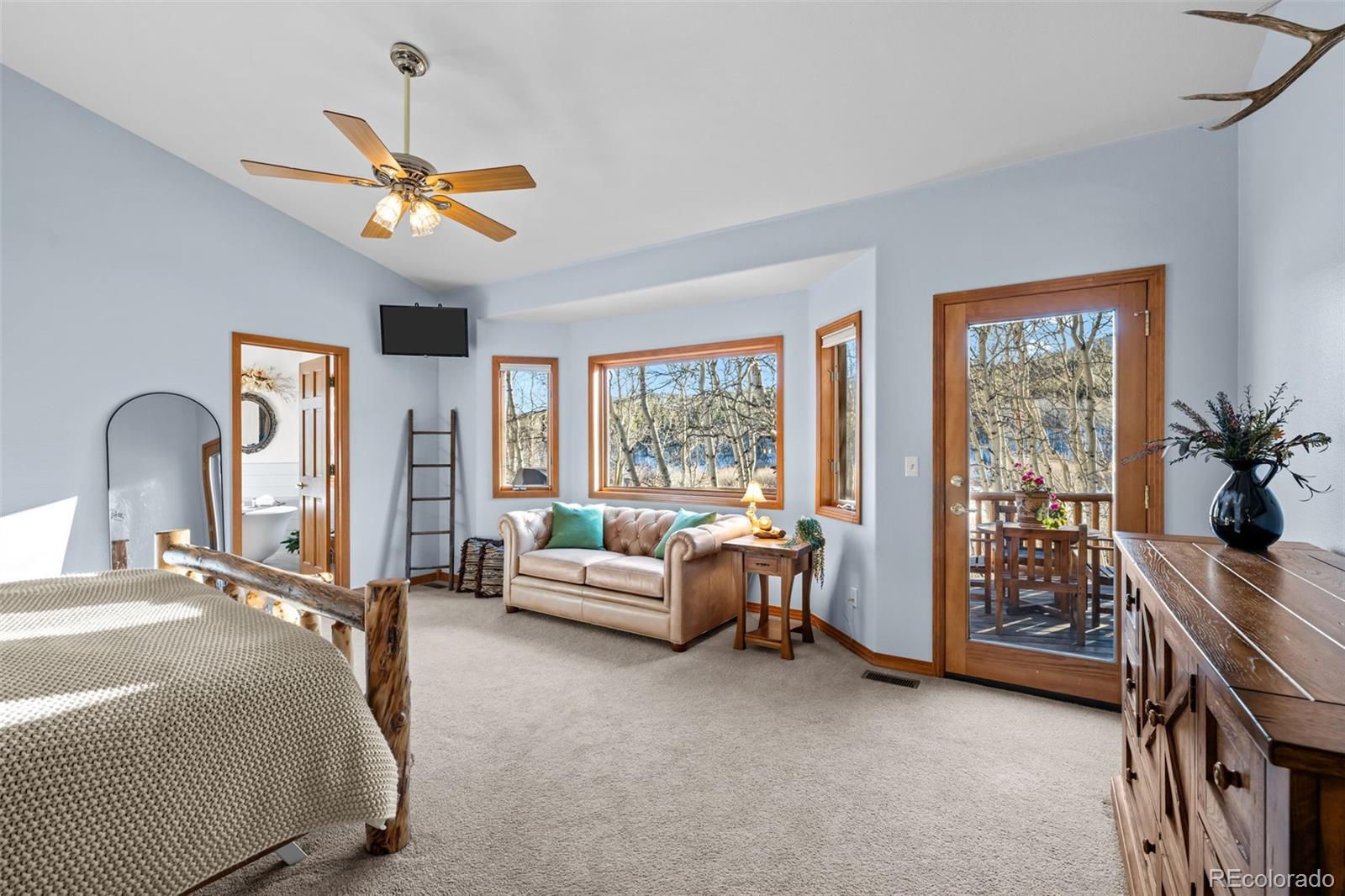 44 Forest Ridge Circle