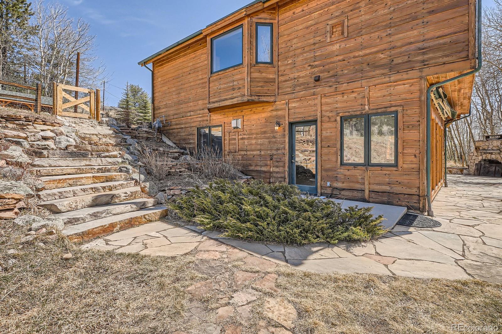 44 Forest Ridge Circle