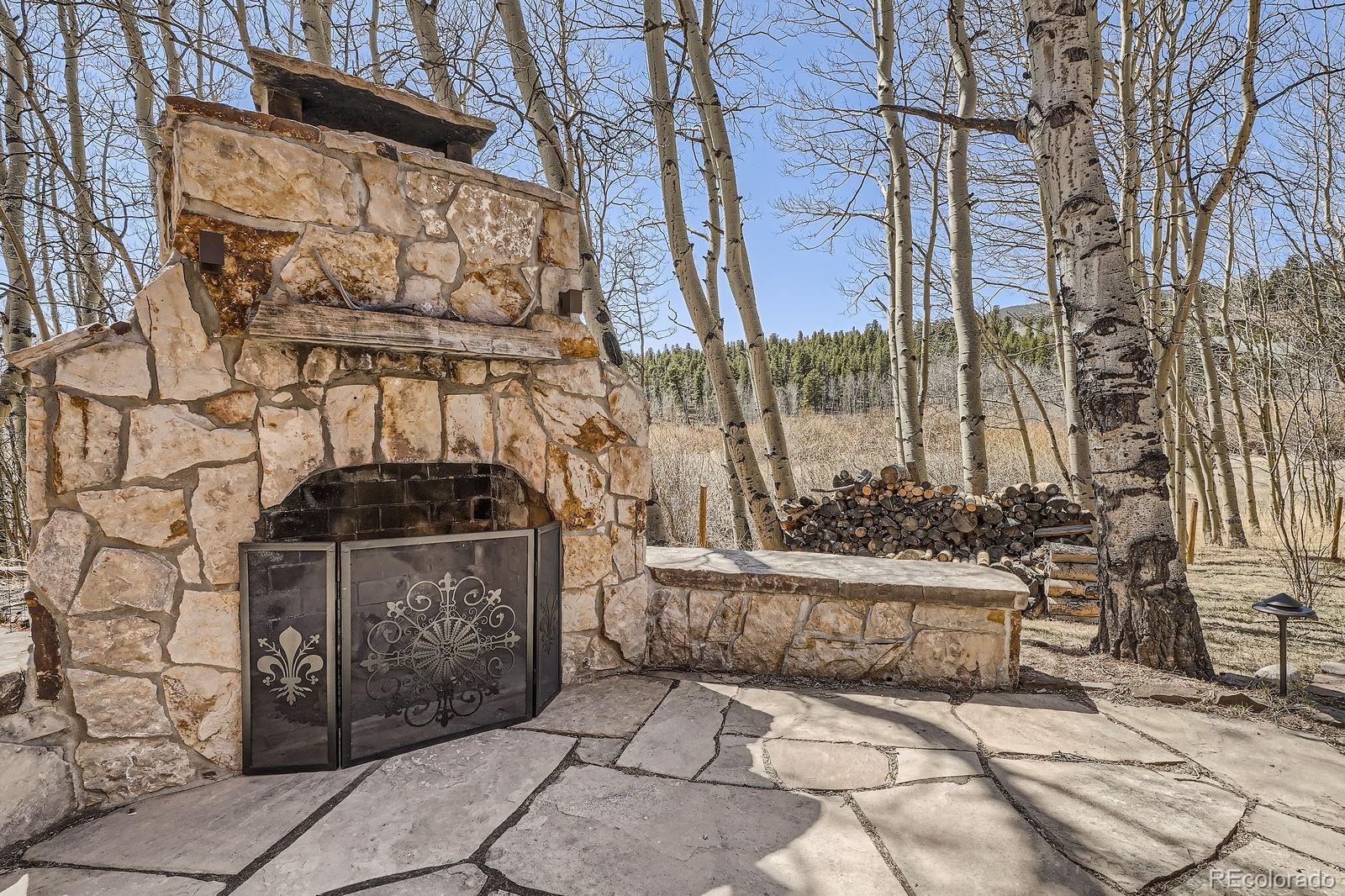 44 Forest Ridge Circle