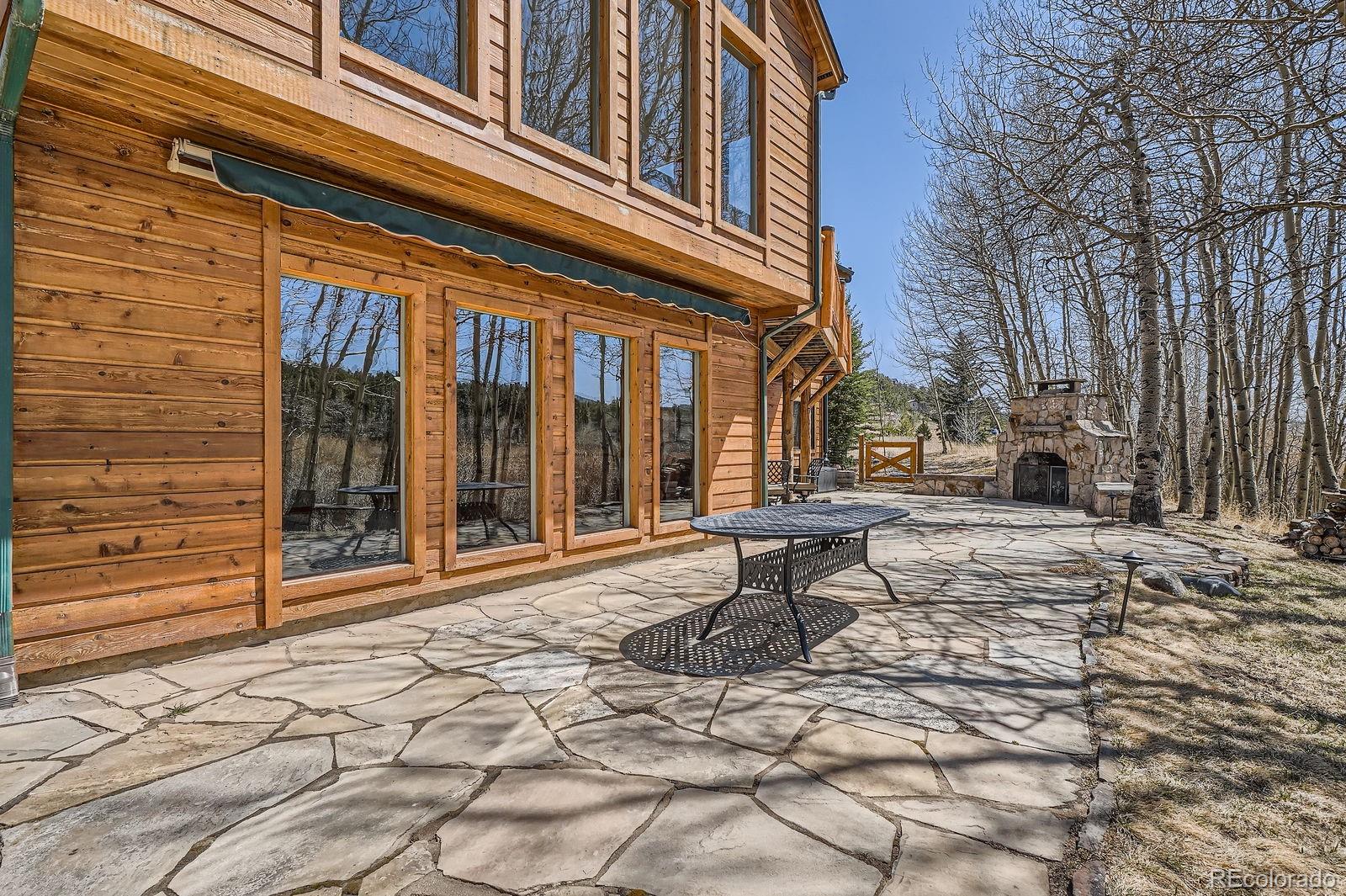44 Forest Ridge Circle