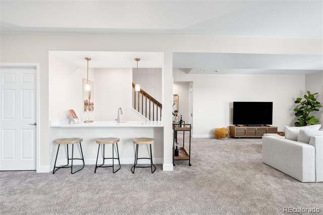 5194 Queen Court
