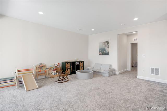 5194 Queen Court