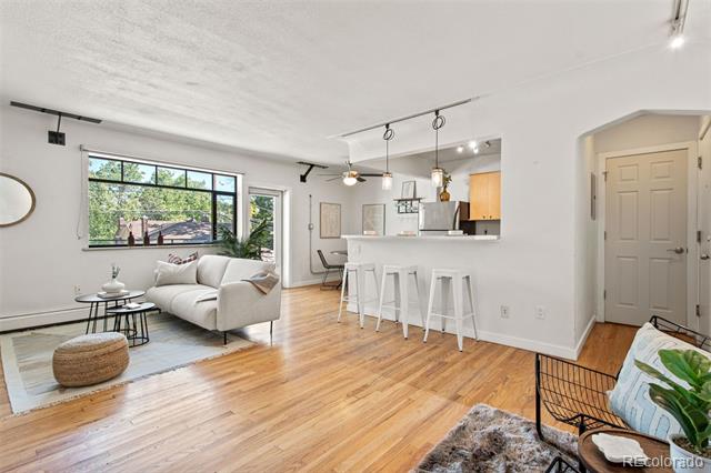 636 N Washington Street Unit: 203