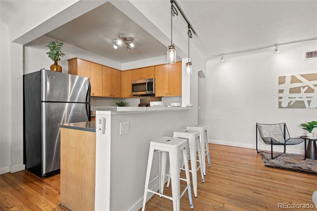 636 N Washington Street Unit: 203