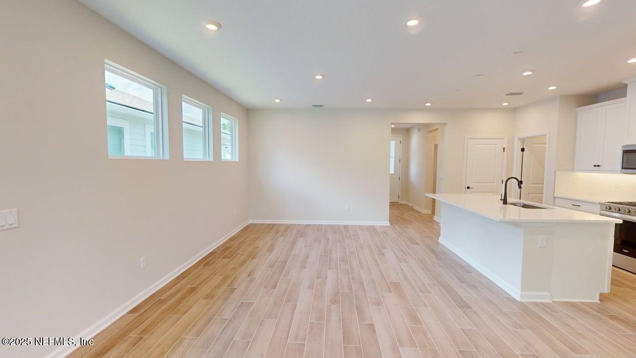 525 JUNIPER HILLS Drive, St. Johns