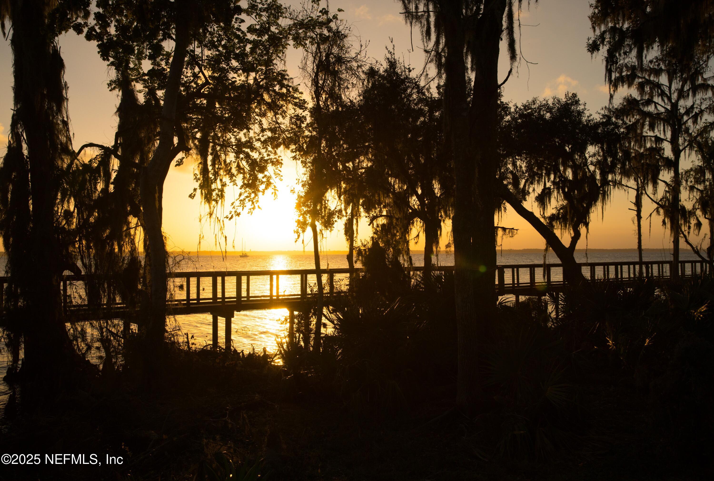 525 JUNIPER HILLS Drive, St. Johns