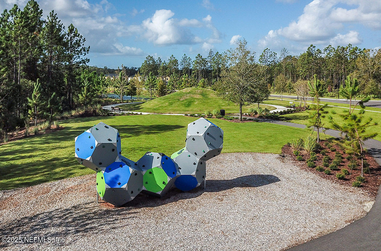 525 JUNIPER HILLS Drive, St. Johns