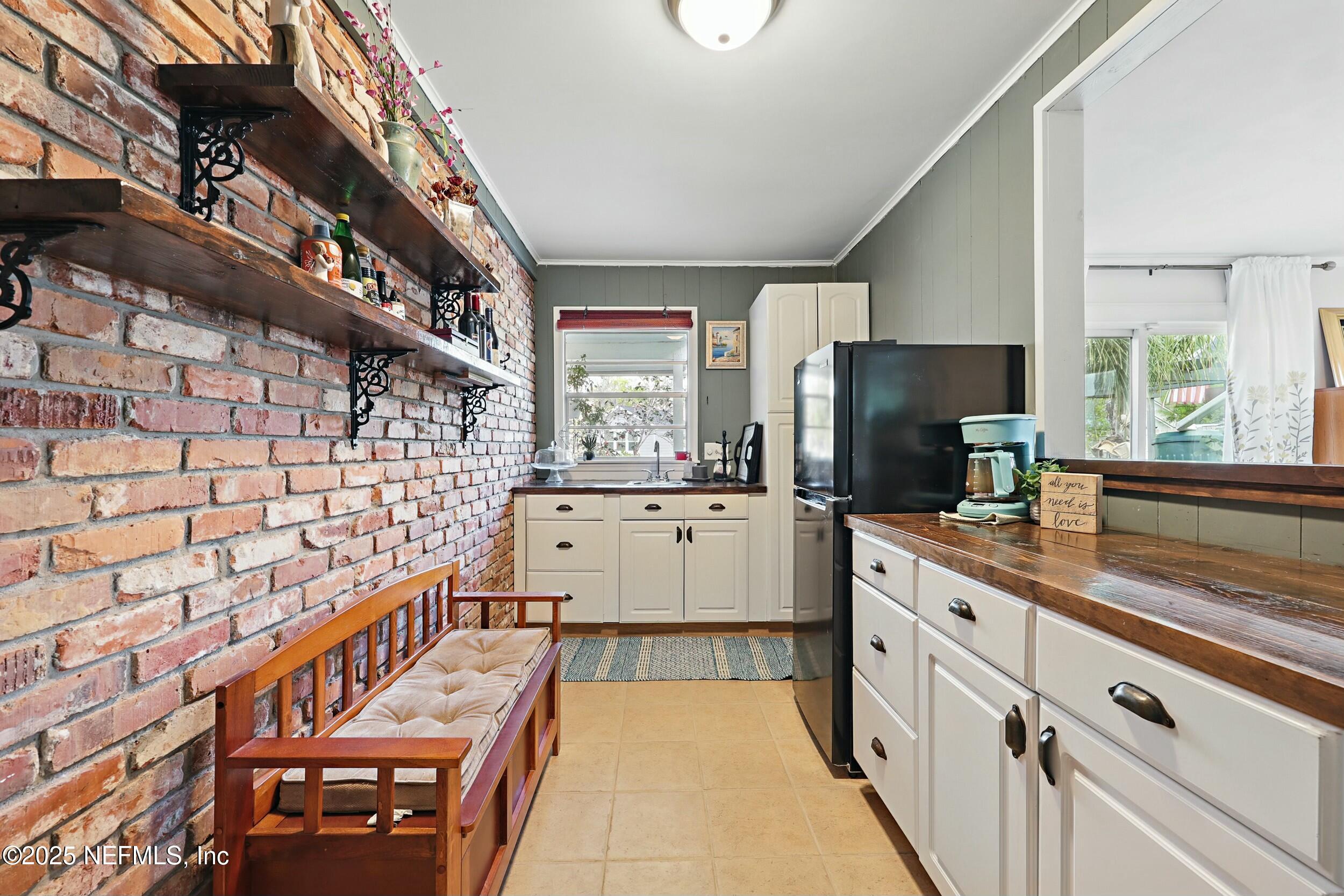 245 COKESBURY Court