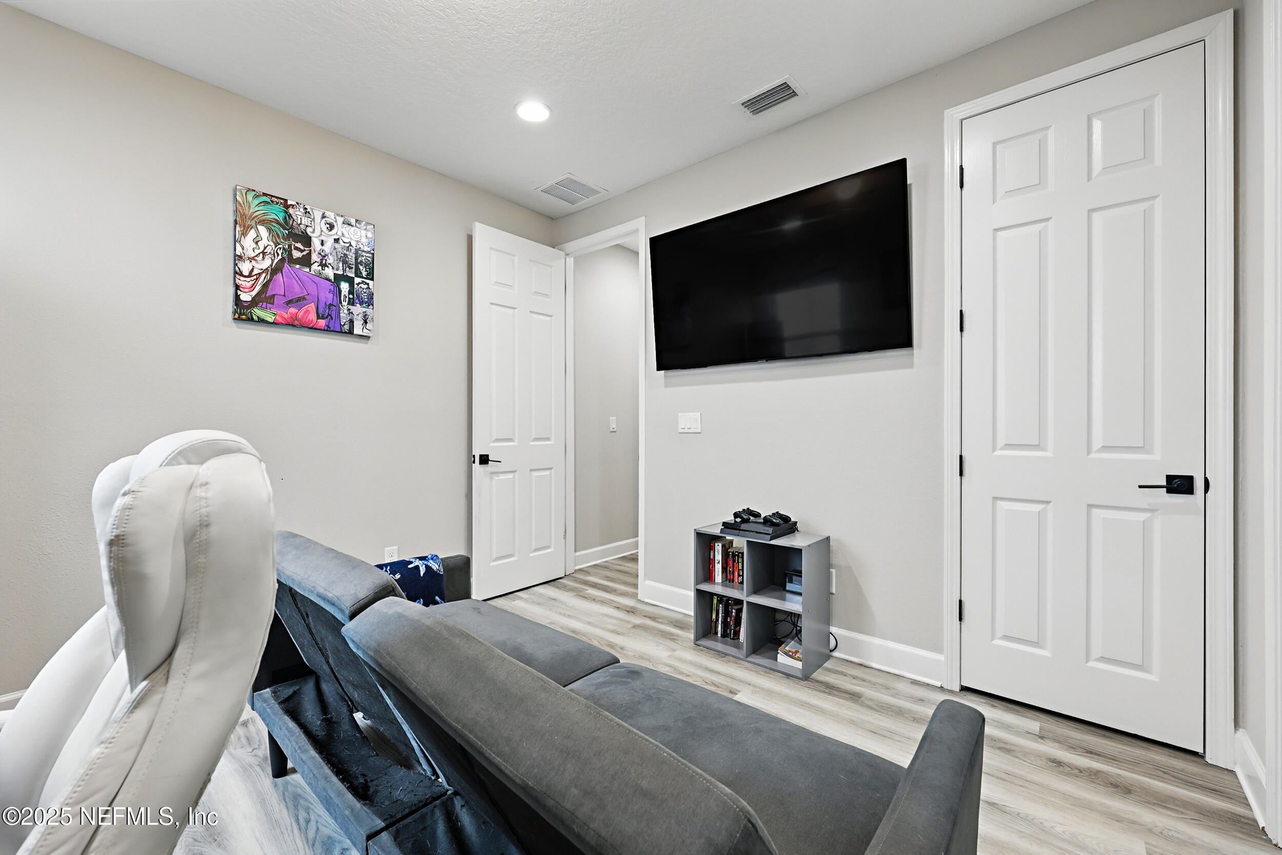 1847 AMBERLY Drive