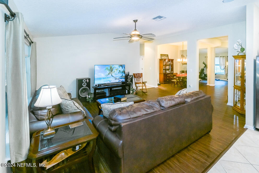 816 BONAPARTE LANDING Boulevard