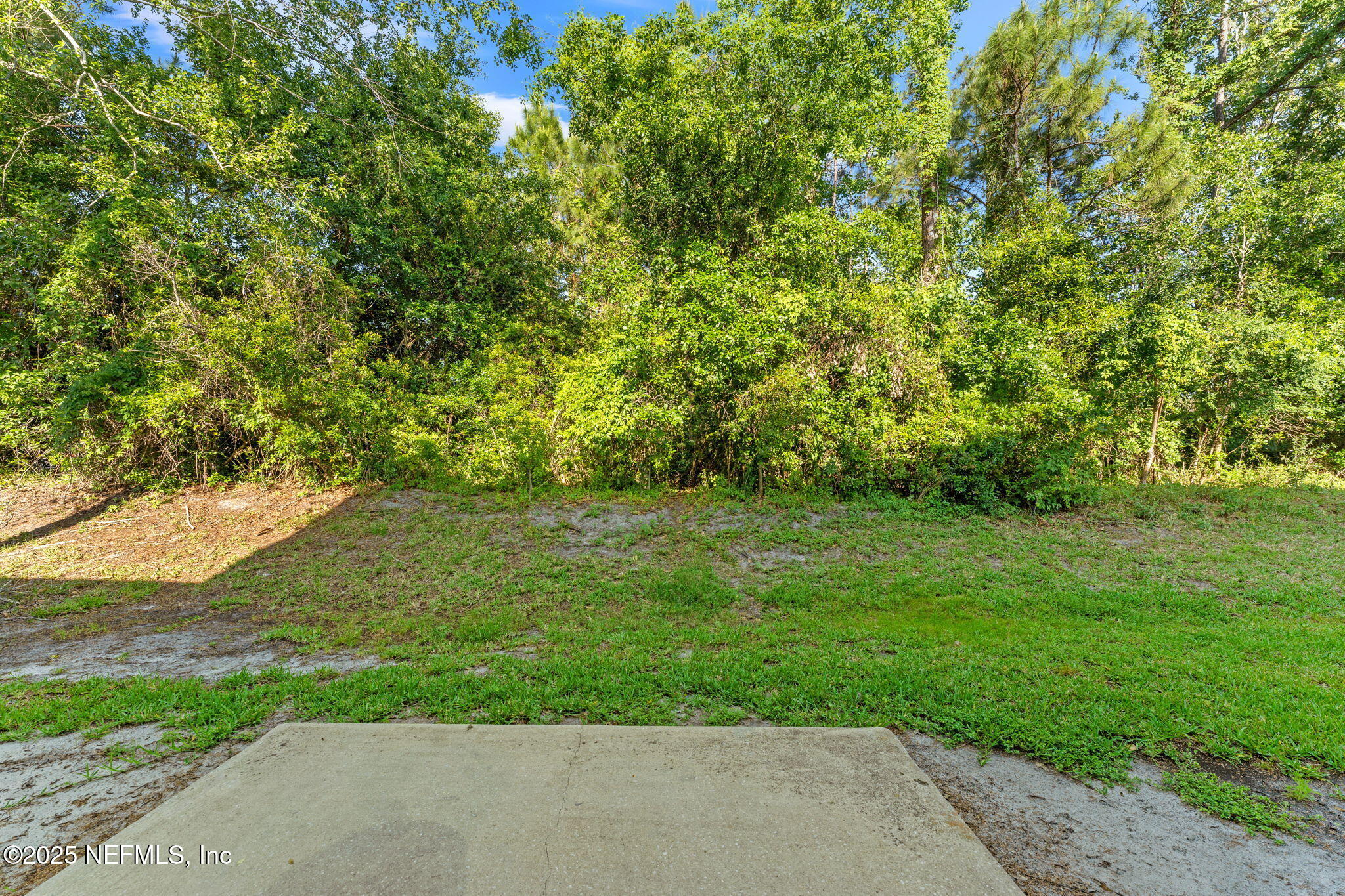 1605 VINELAND Circle, B