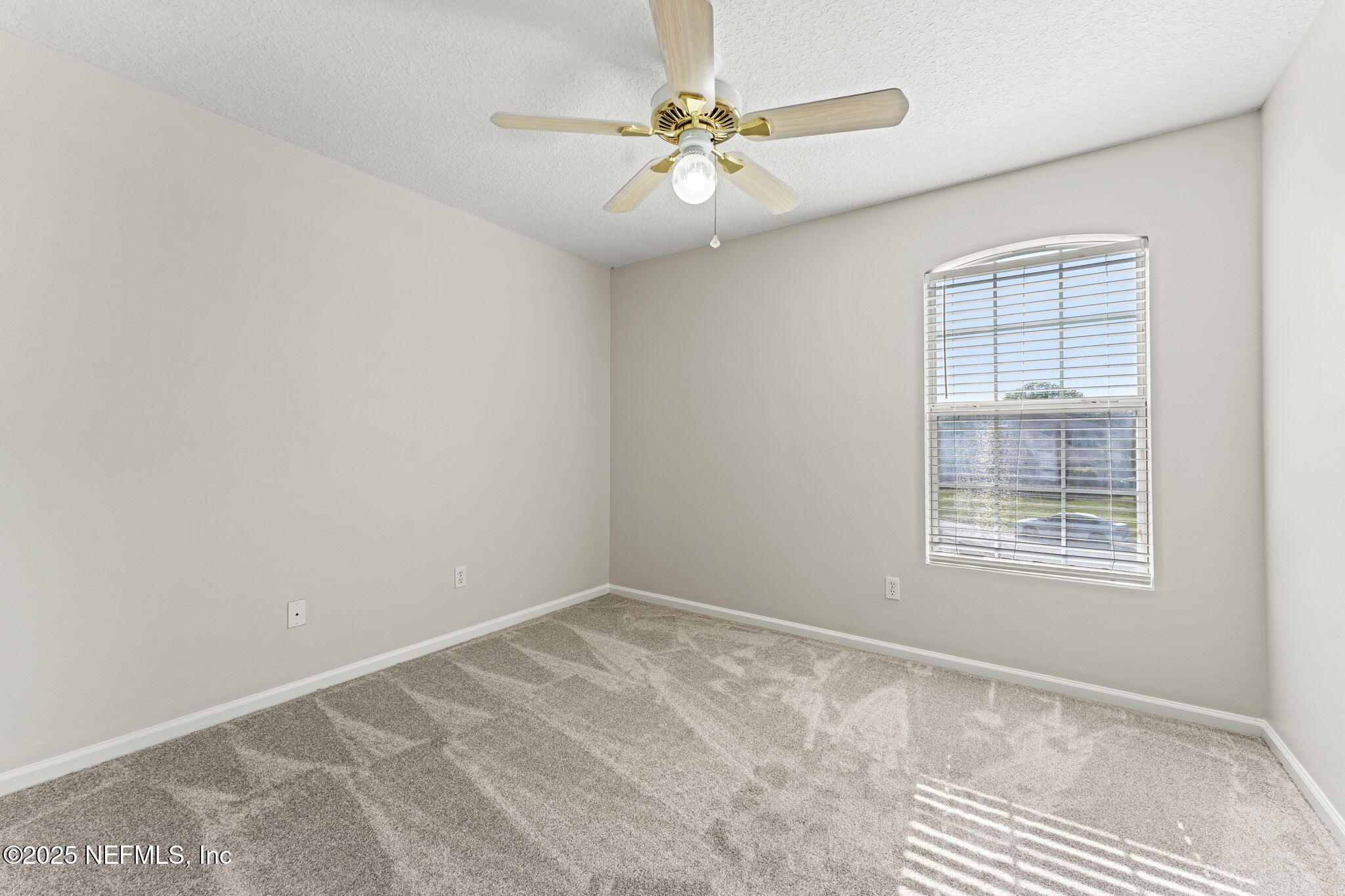 1605 VINELAND Circle, B