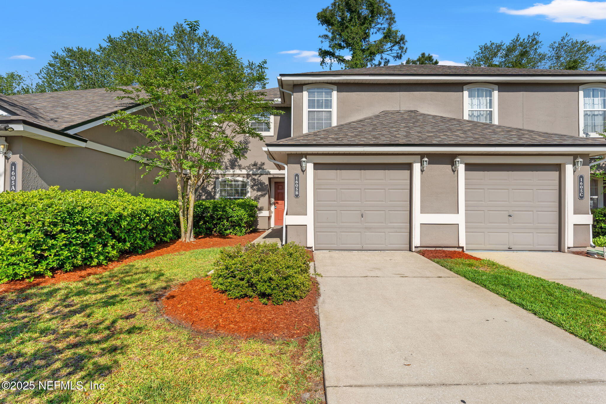 1605 VINELAND Circle, B