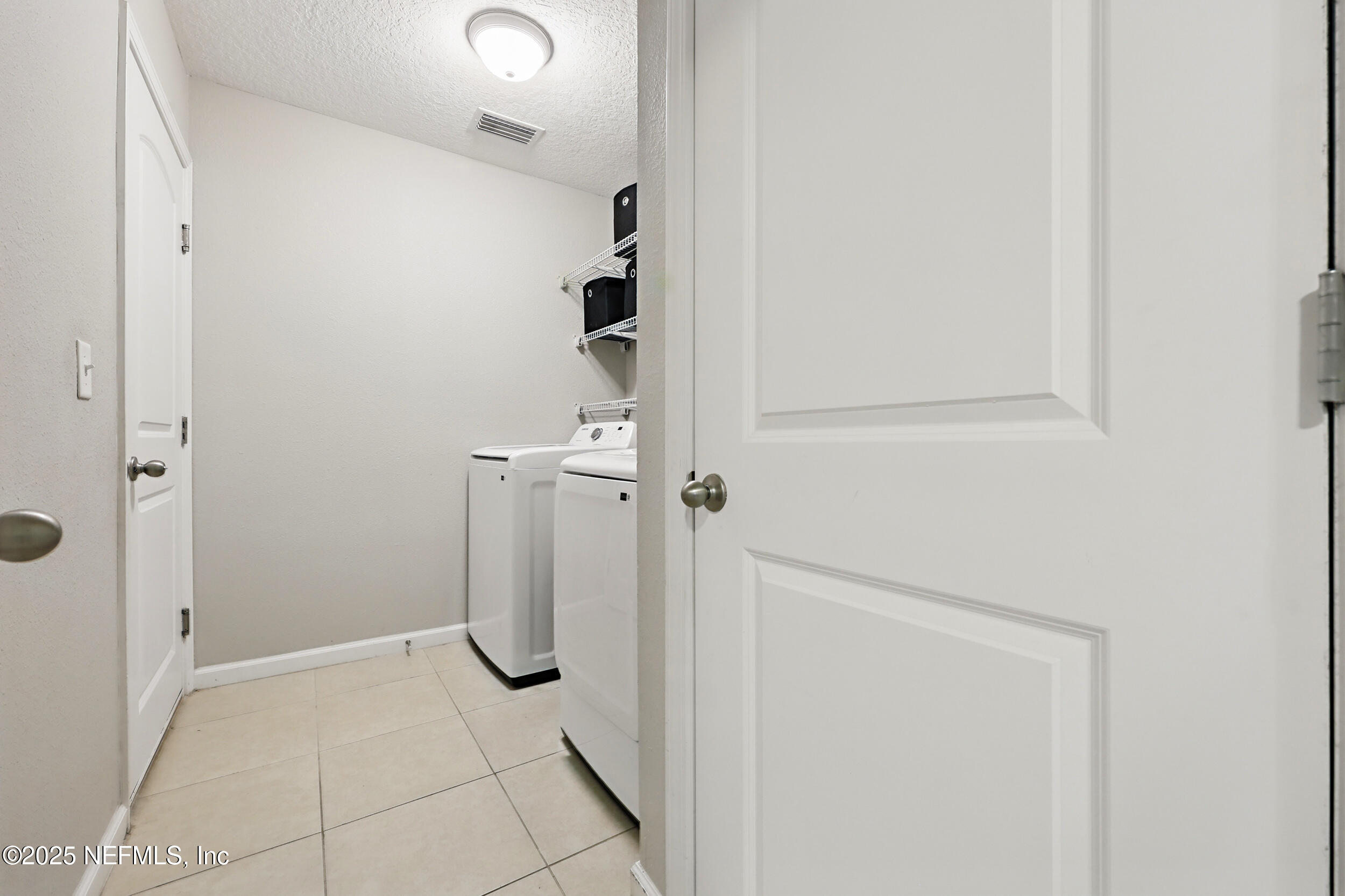 3253 HIDDEN MEADOWS Court