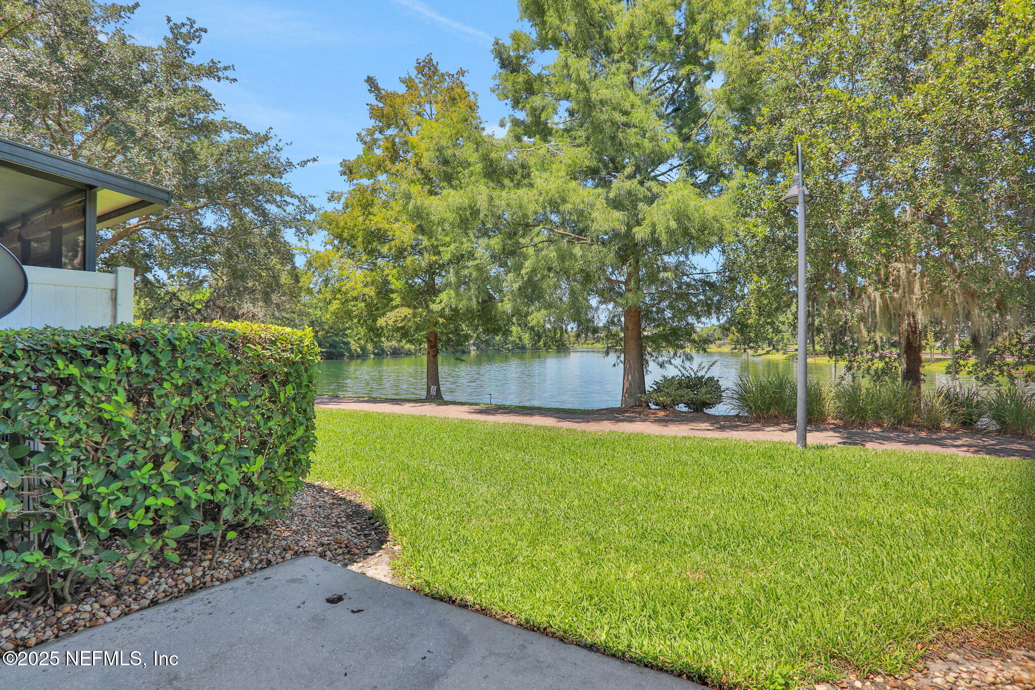 3875 BUCKTHORNE Drive, C