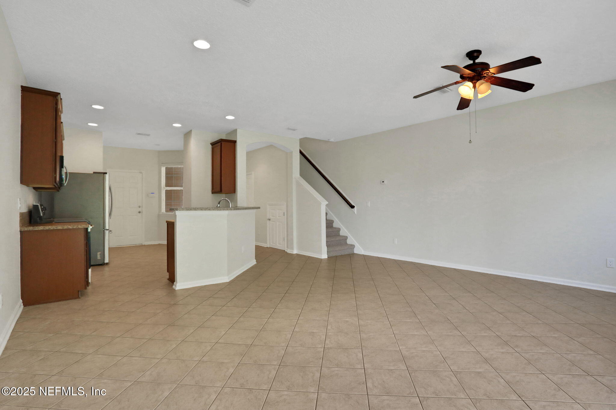 3875 BUCKTHORNE Drive, C