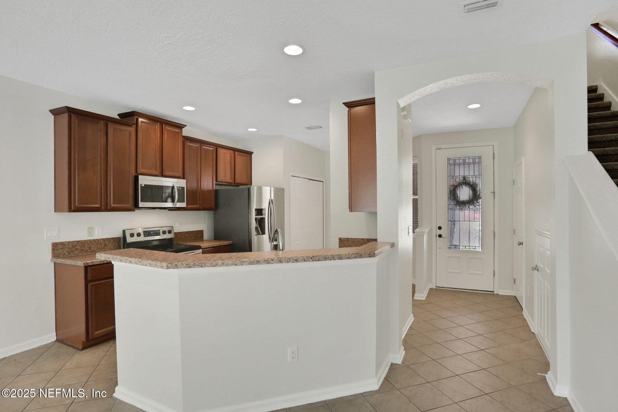 3875 BUCKTHORNE Drive, C