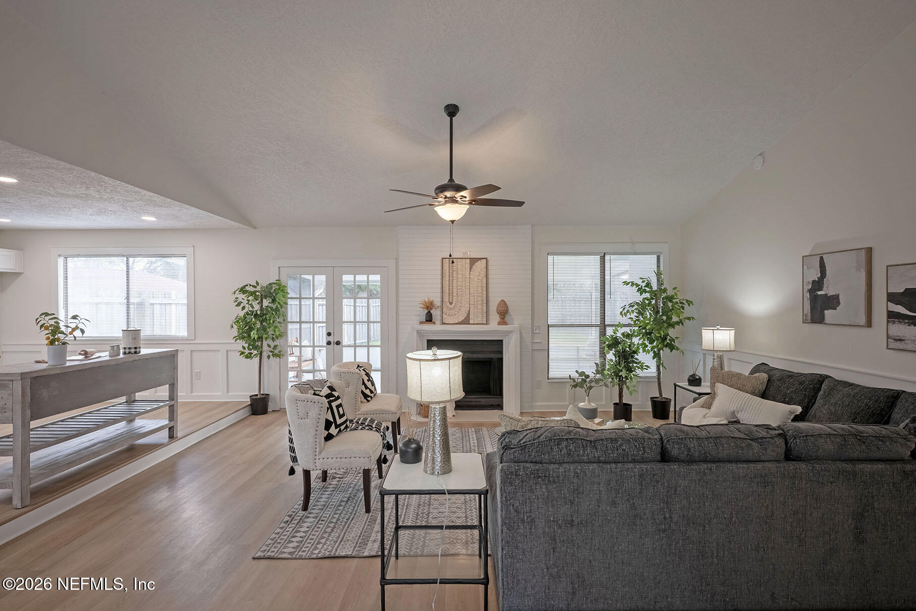 2451 RIDGECREST Avenue