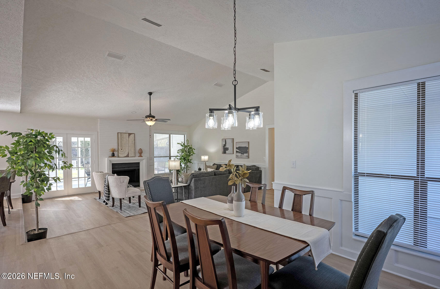 2451 RIDGECREST Avenue