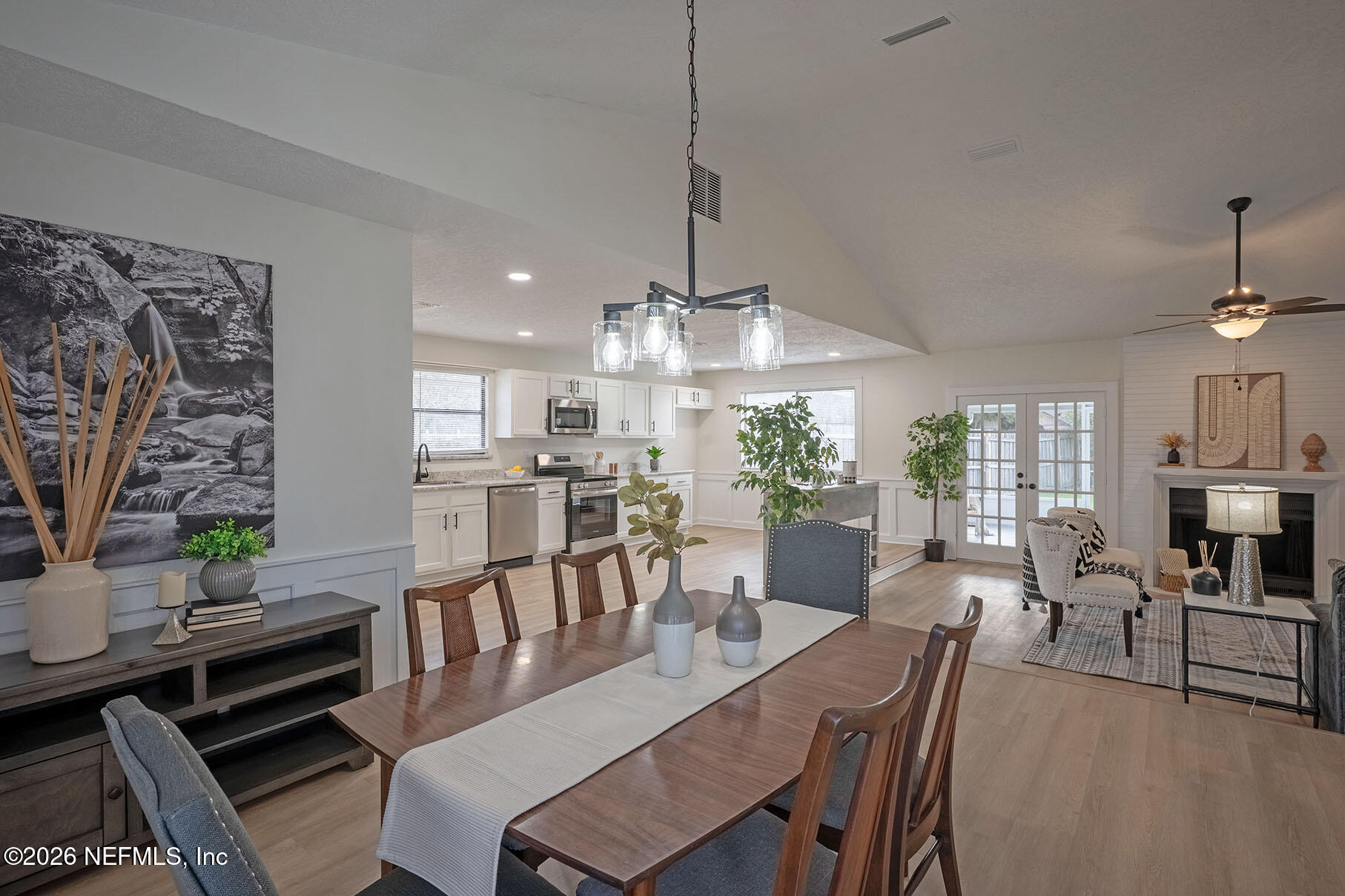 2451 RIDGECREST Avenue