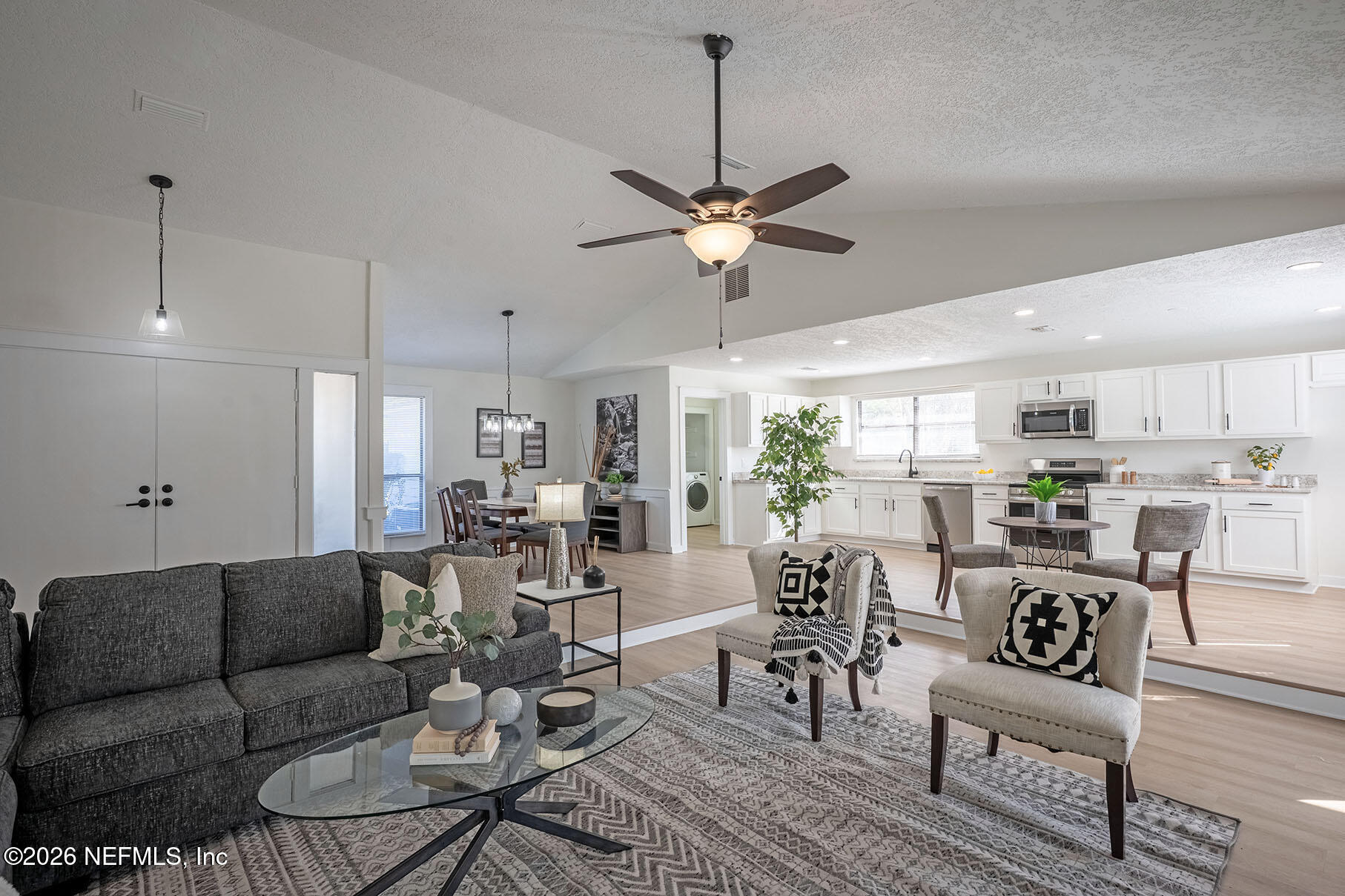 2451 RIDGECREST Avenue