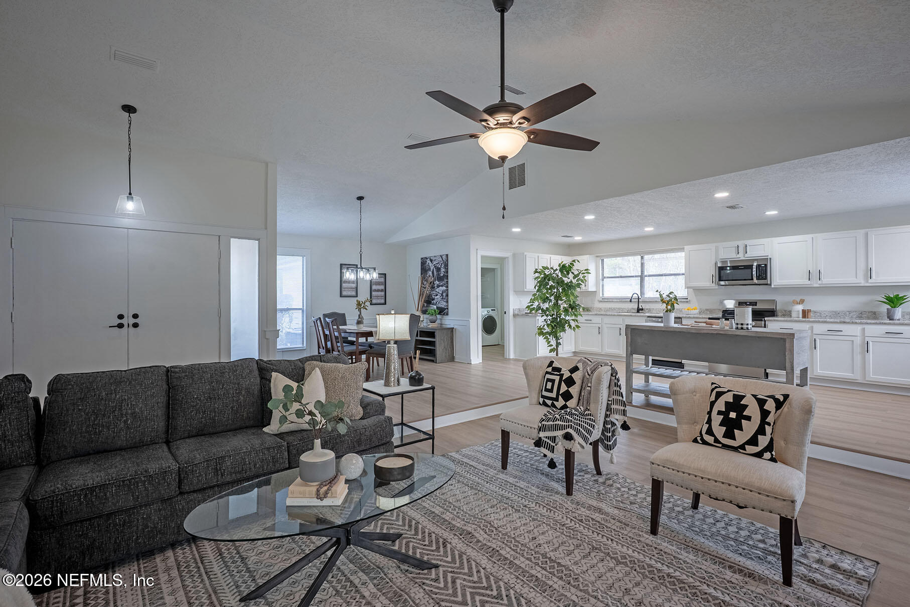 2451 RIDGECREST Avenue