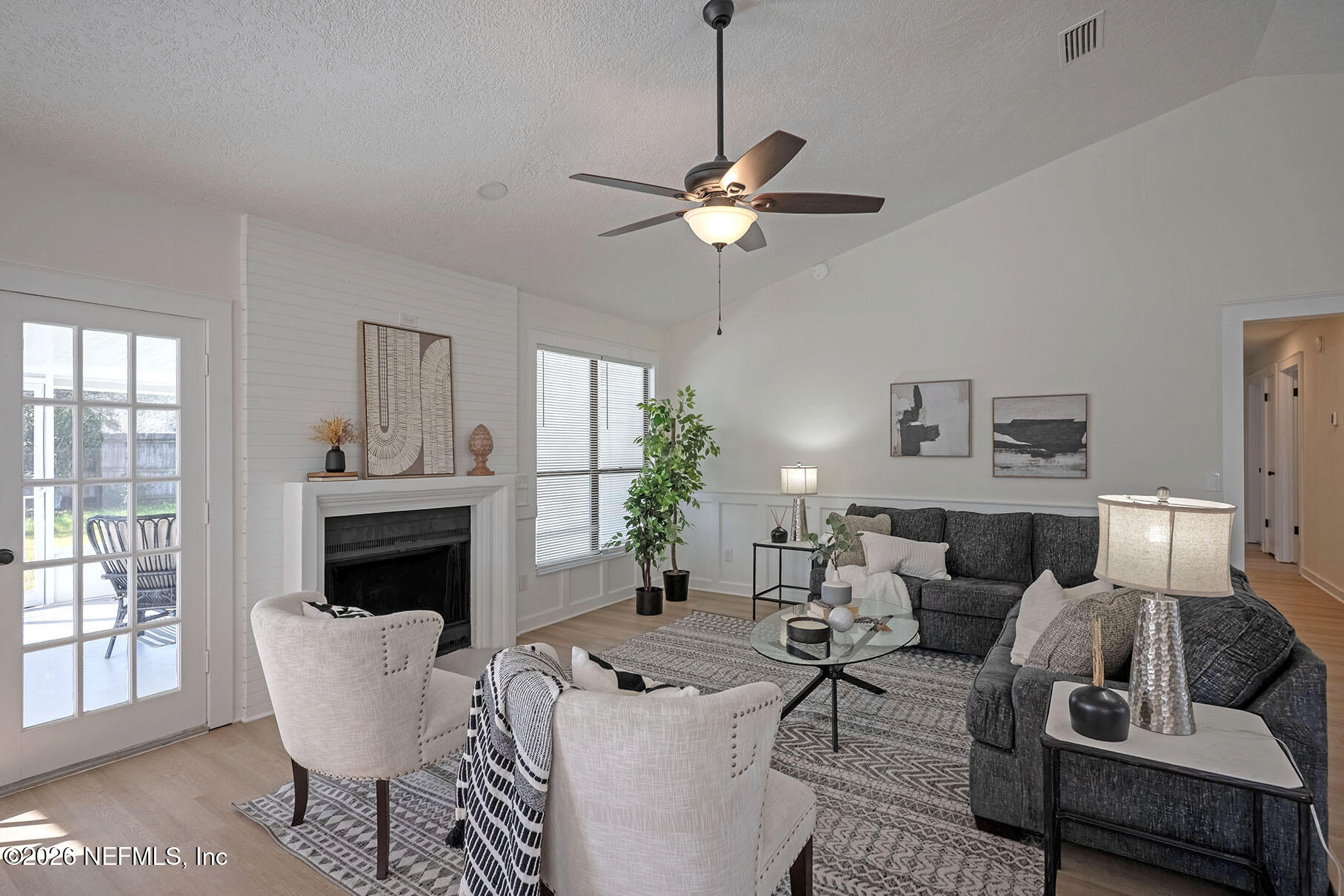 2451 RIDGECREST Avenue