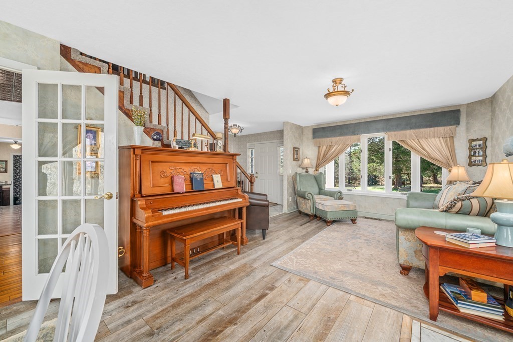 410 Petty Rd