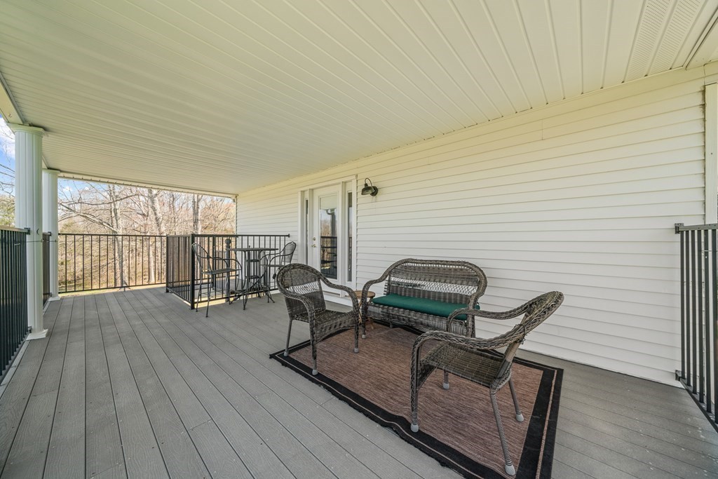 410 Petty Rd