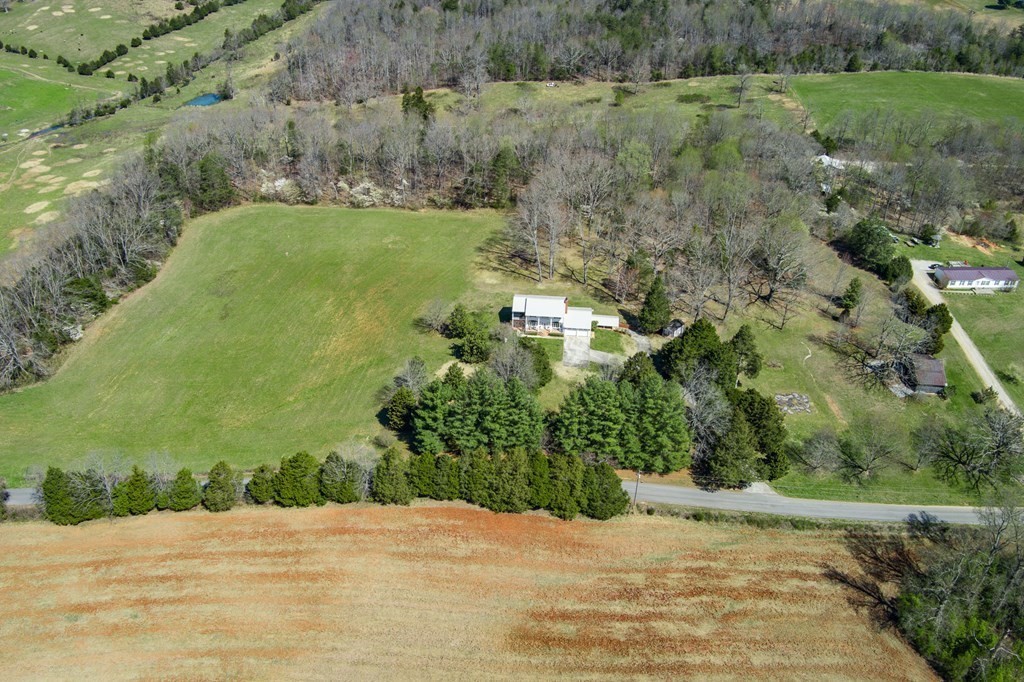 410 Petty Rd