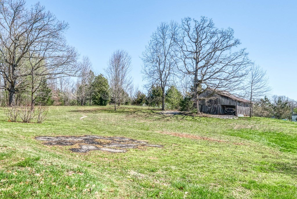 410 Petty Rd