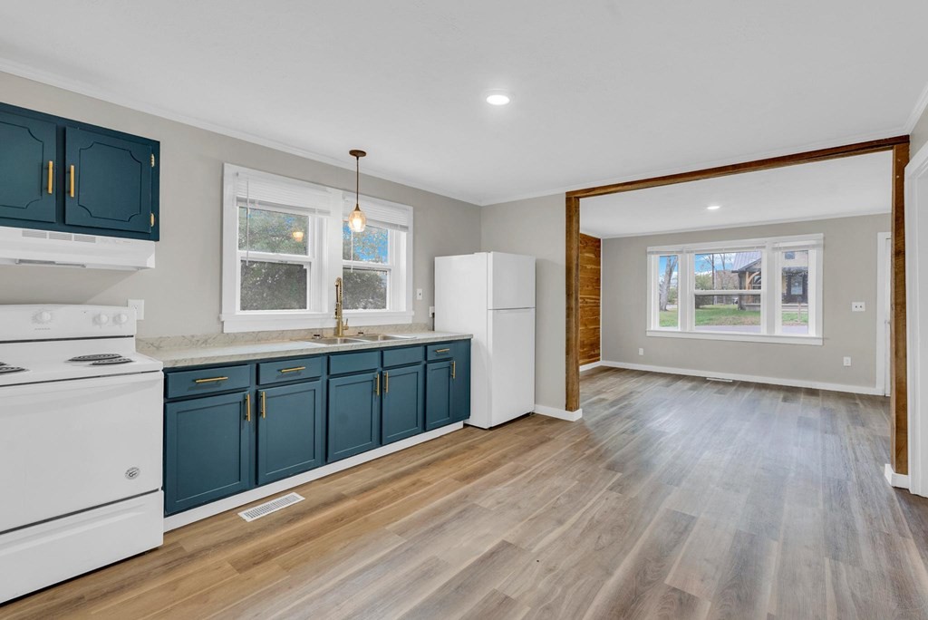 501 Ash Ave