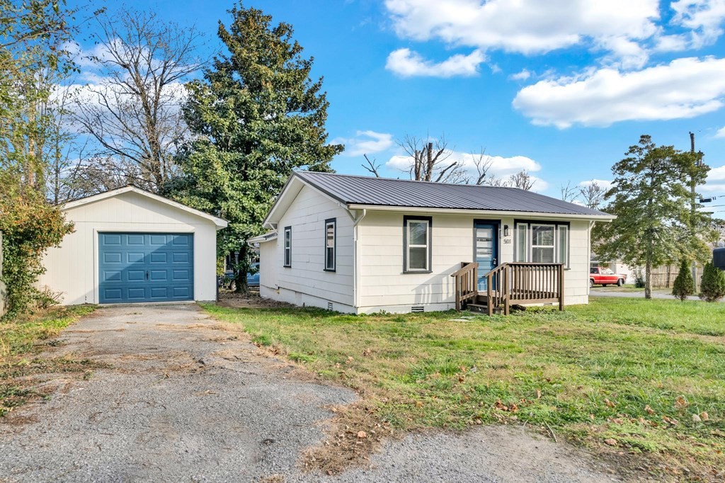 501 Ash Ave