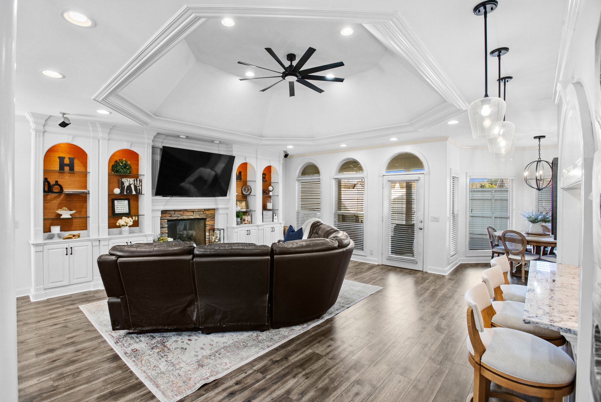 3552 Tolbert Dr