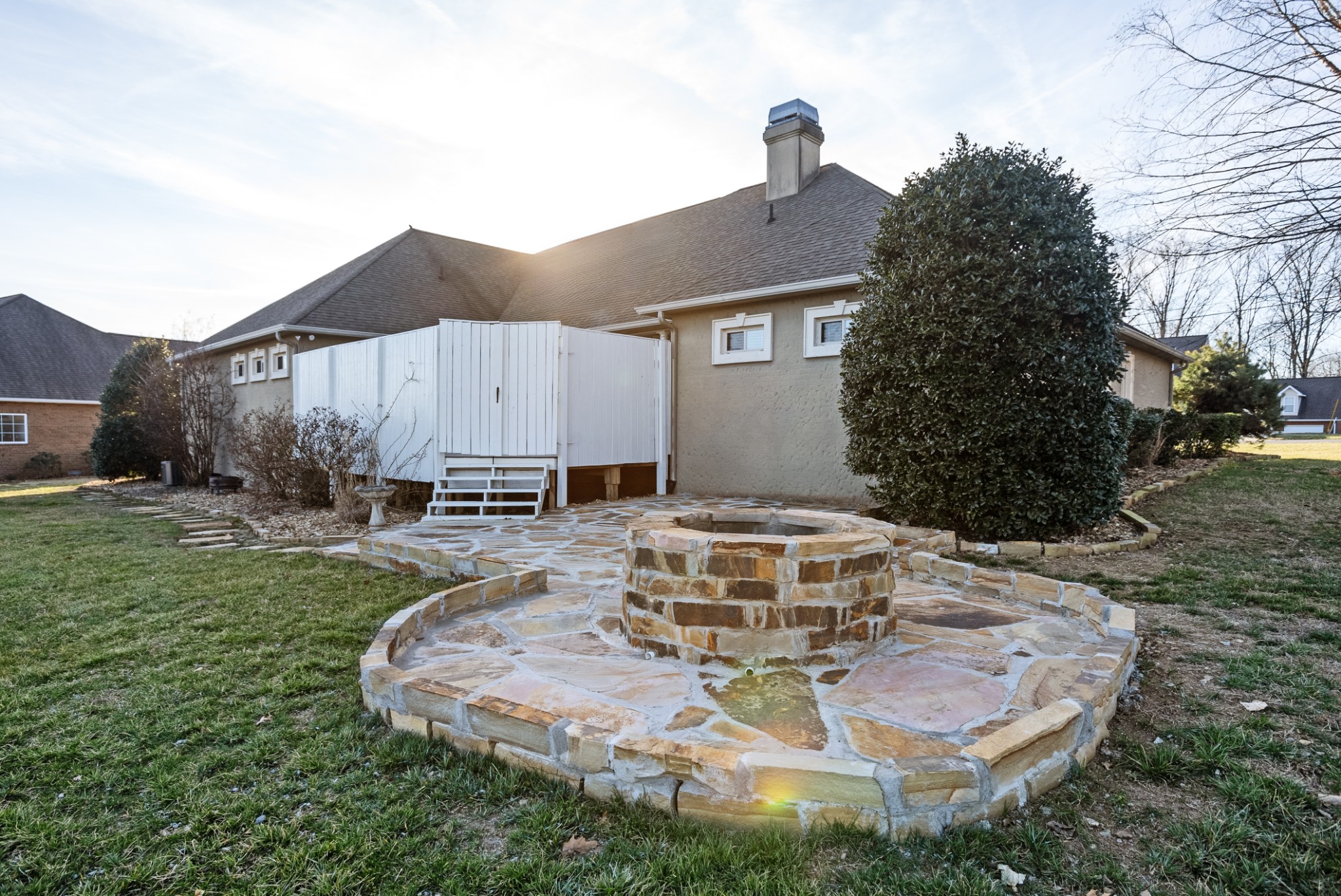 3552 Tolbert Dr