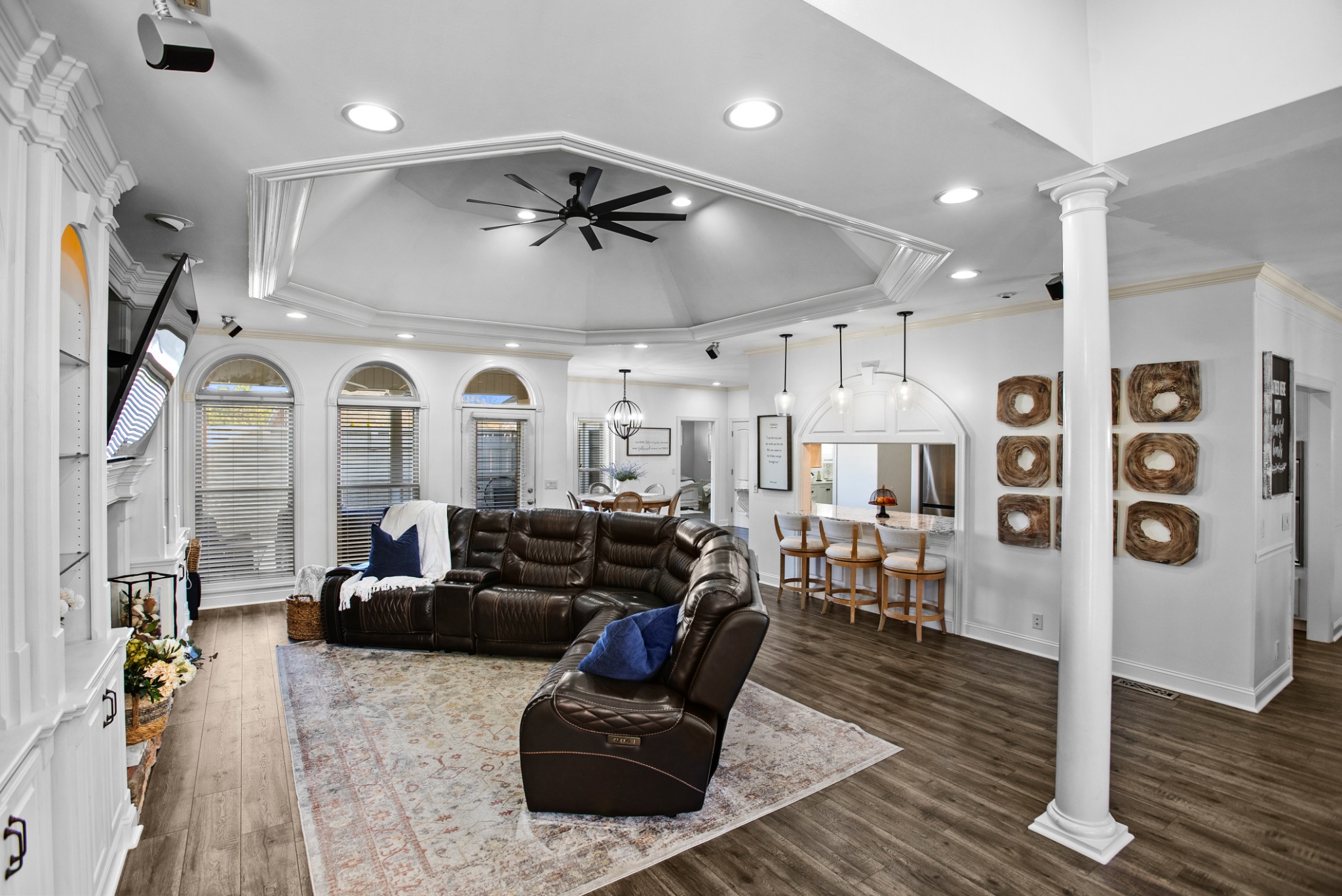 3552 Tolbert Dr