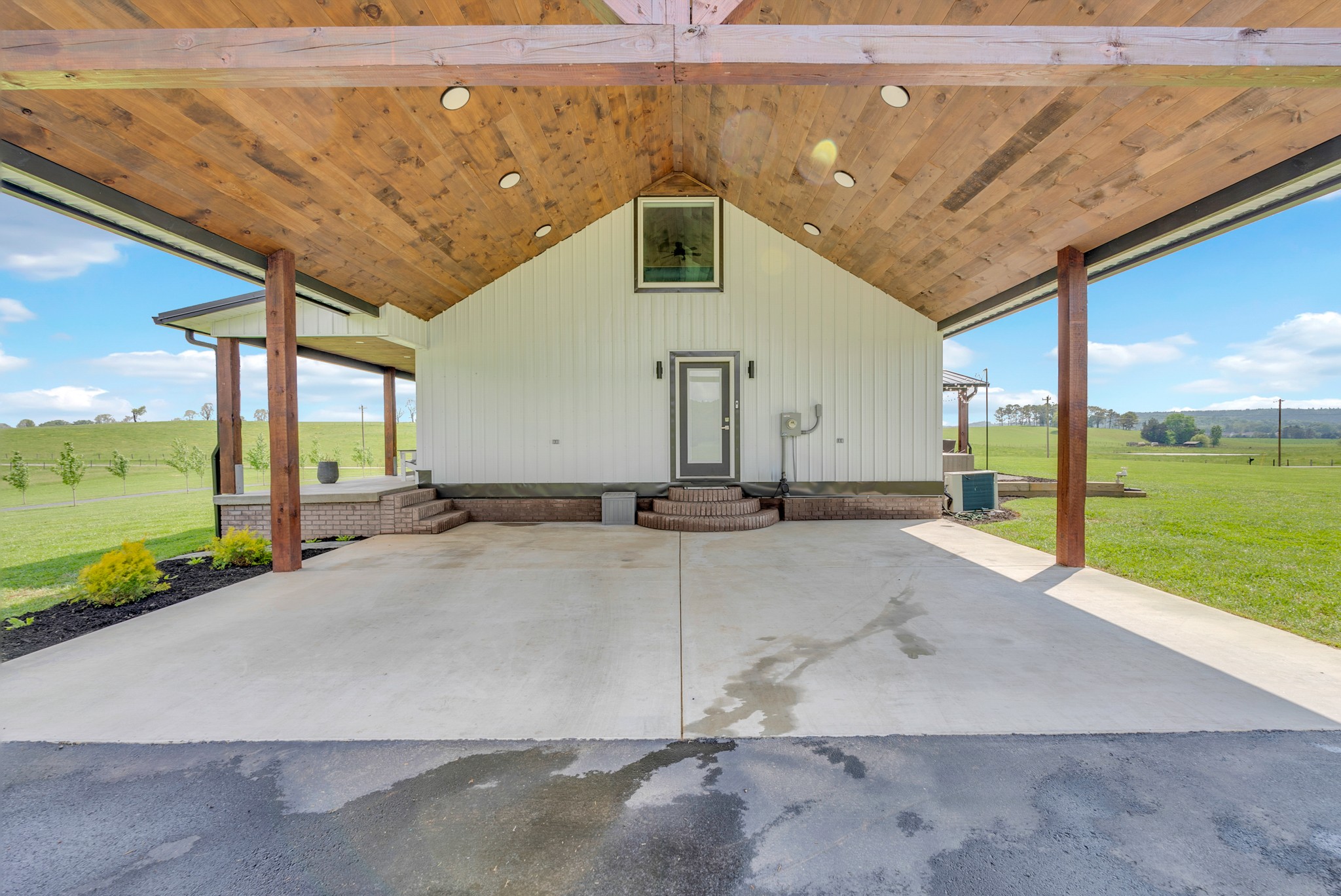 941 Jim Hennessee Rd