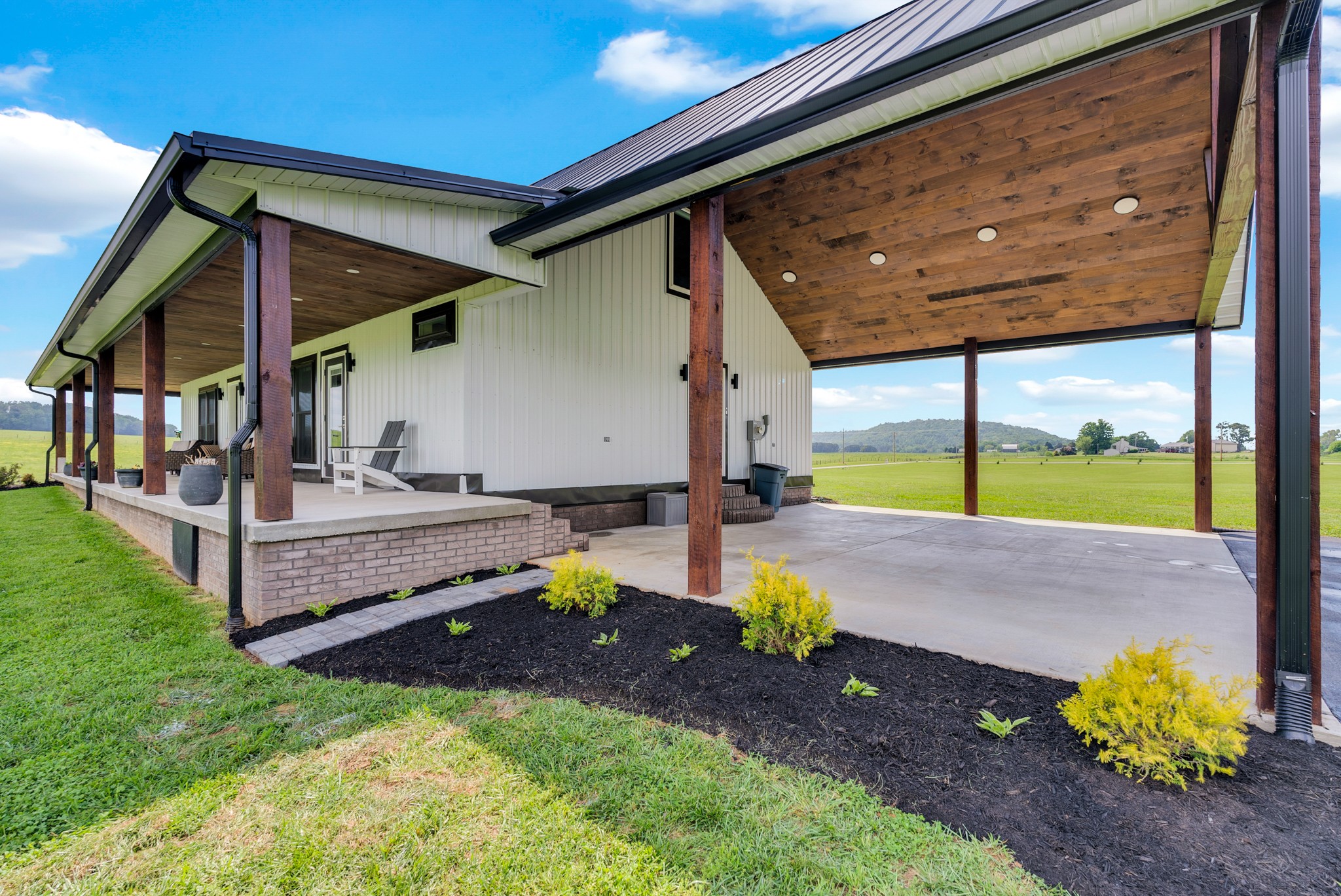 941 Jim Hennessee Rd