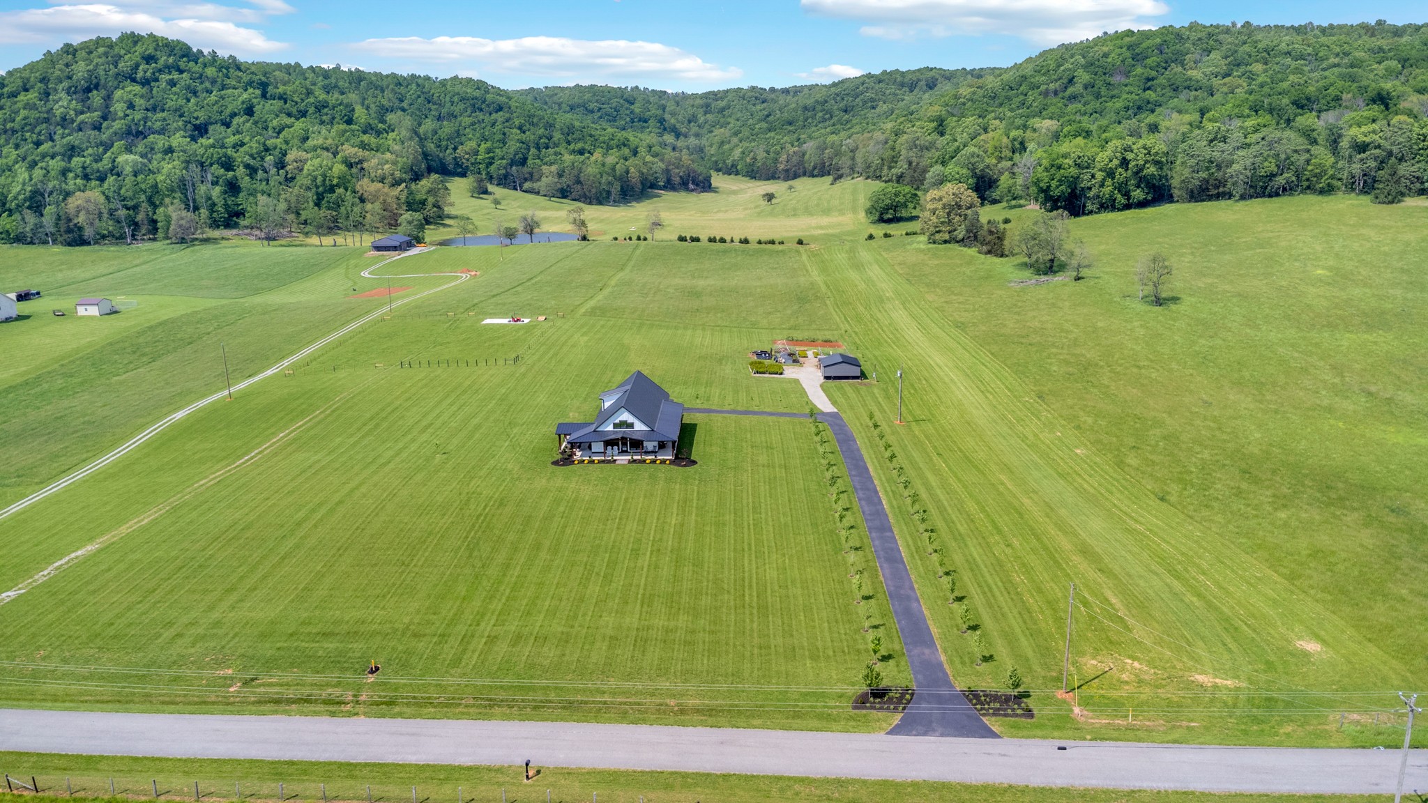 941 Jim Hennessee Rd