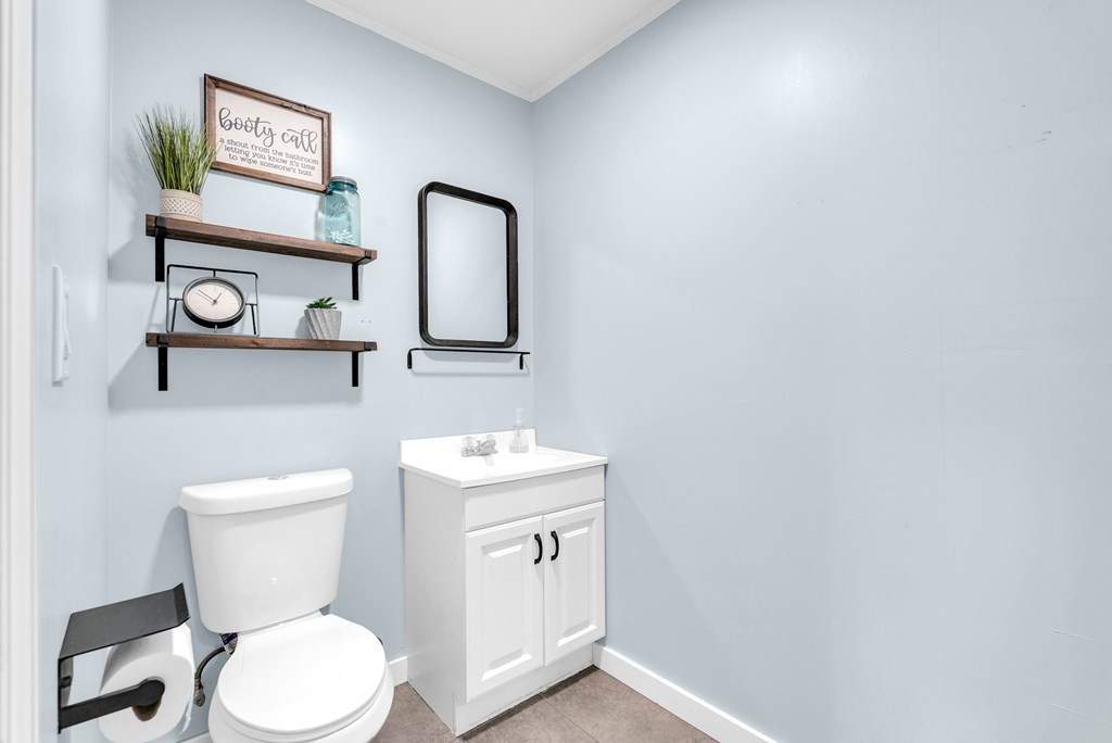 132 Judd Ln