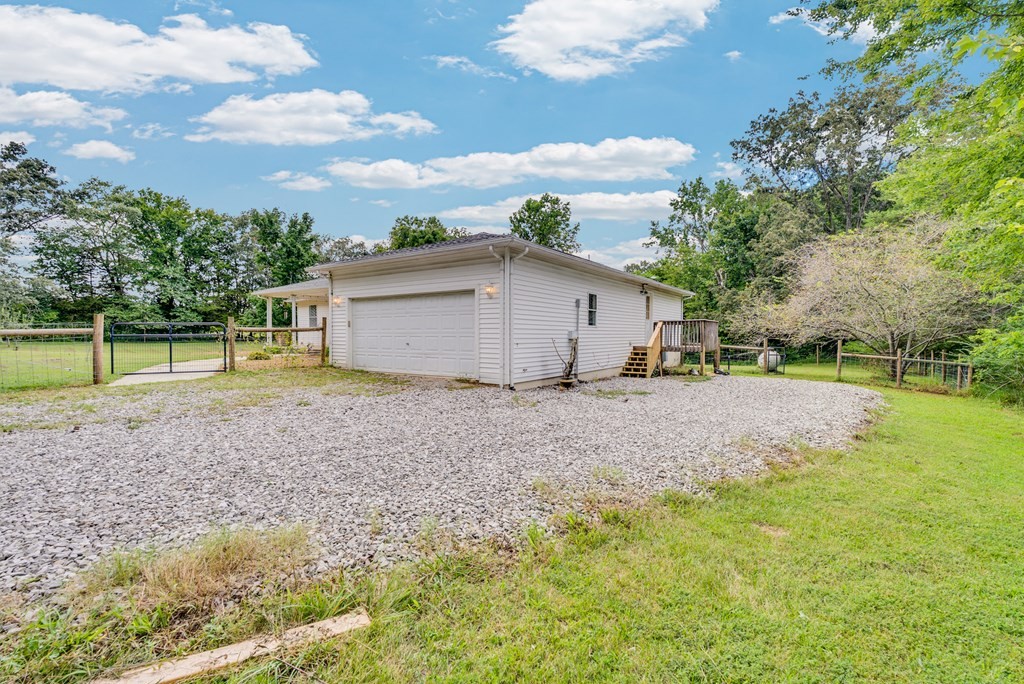 132 Judd Ln