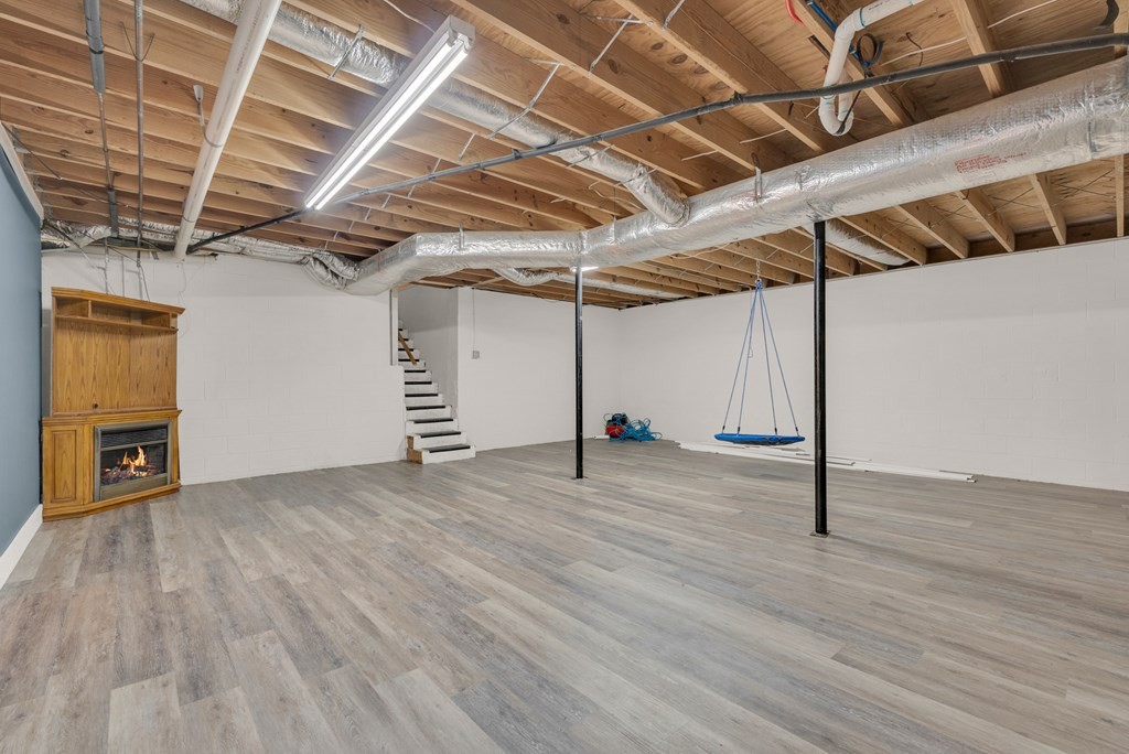 132 Judd Ln
