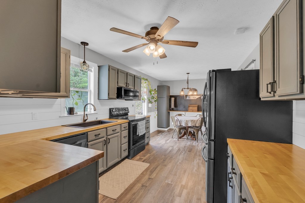 132 Judd Ln