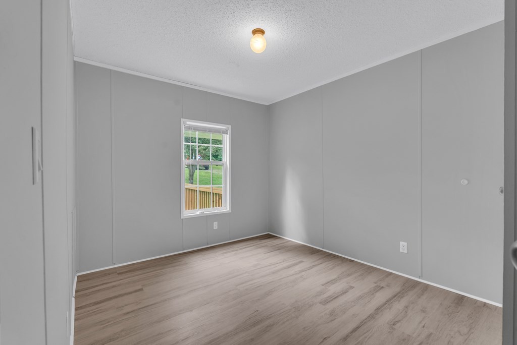 285 Middle Dr