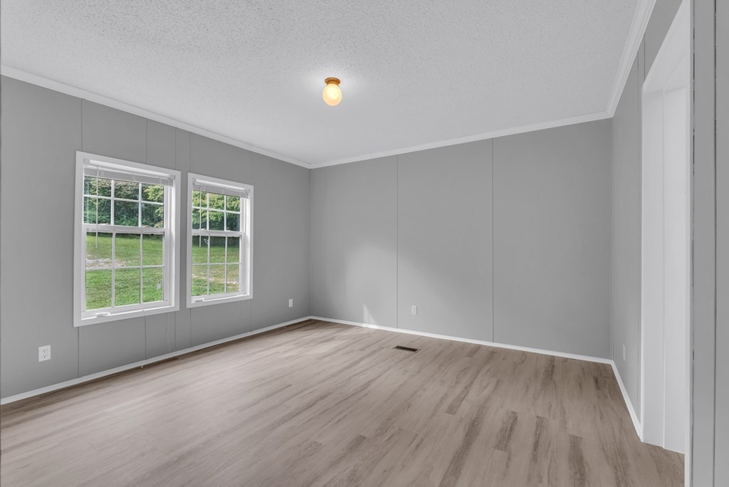 285 Middle Dr