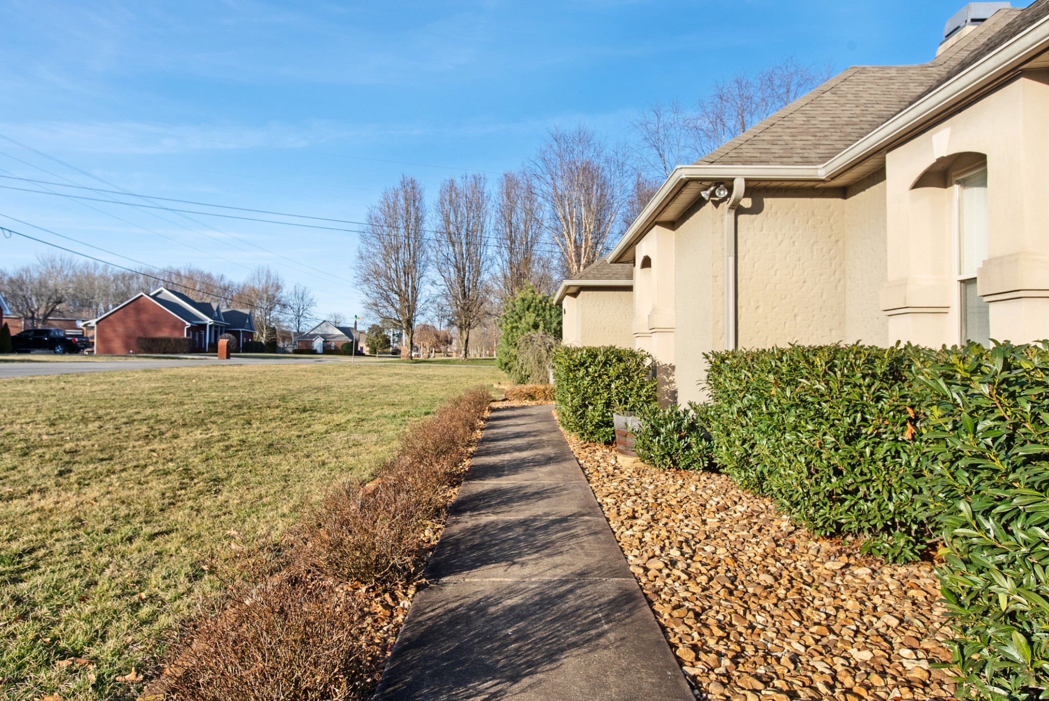 3552 Tolbert Dr