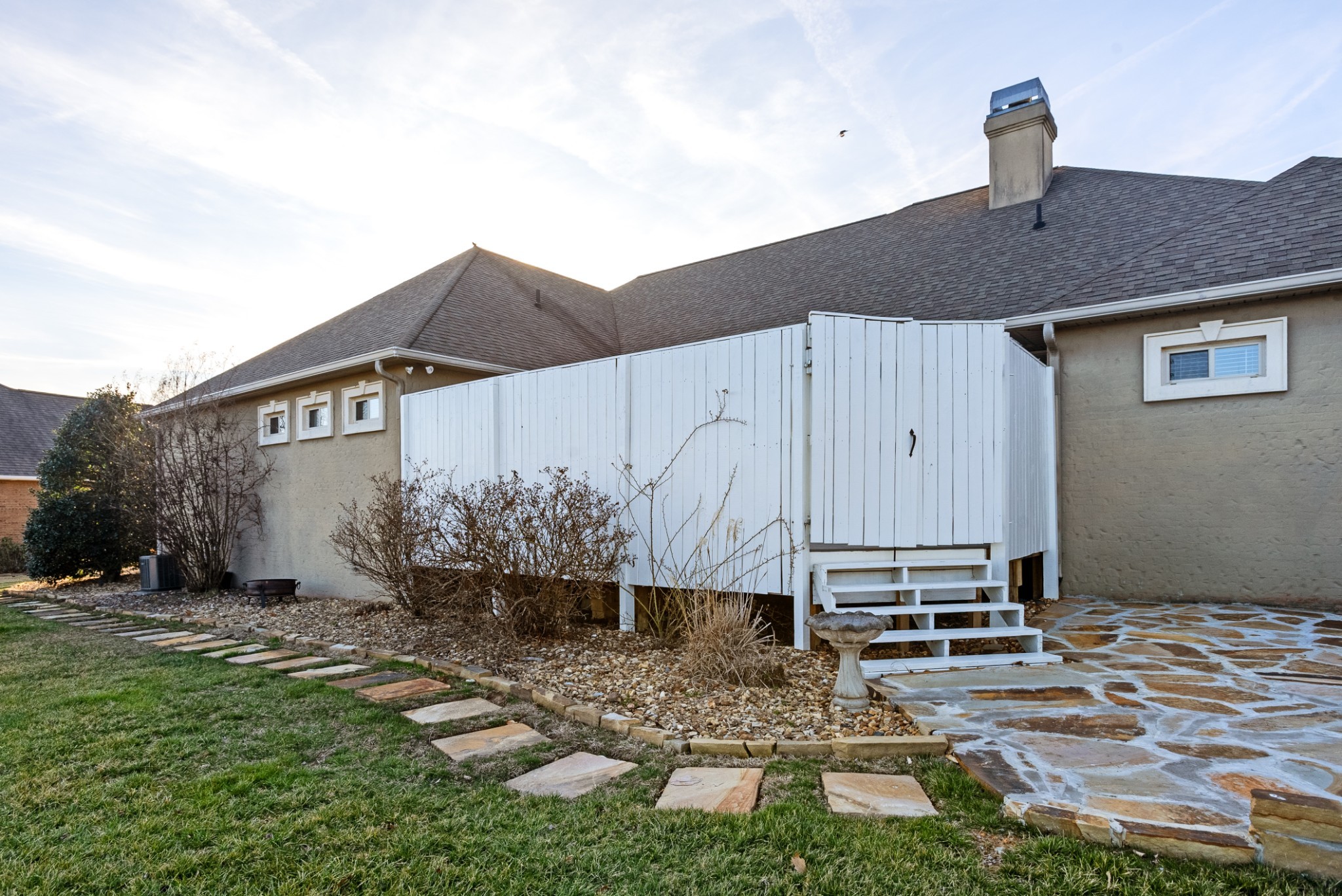 3552 Tolbert Dr